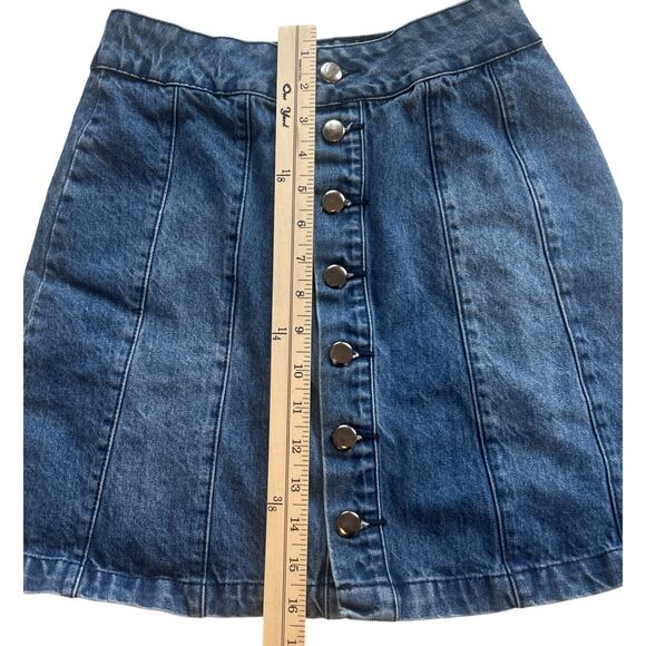 BDG Denim Jean Skirt Mini Size Small Buttons Up - Picture 6 of 12